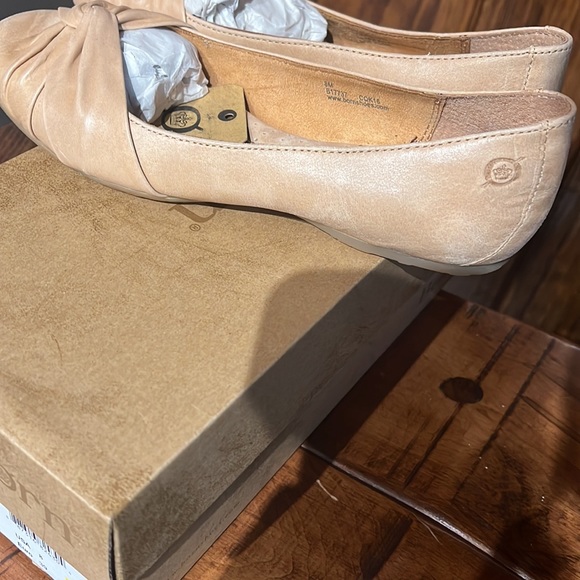 Born flats - Picture 3 of 4